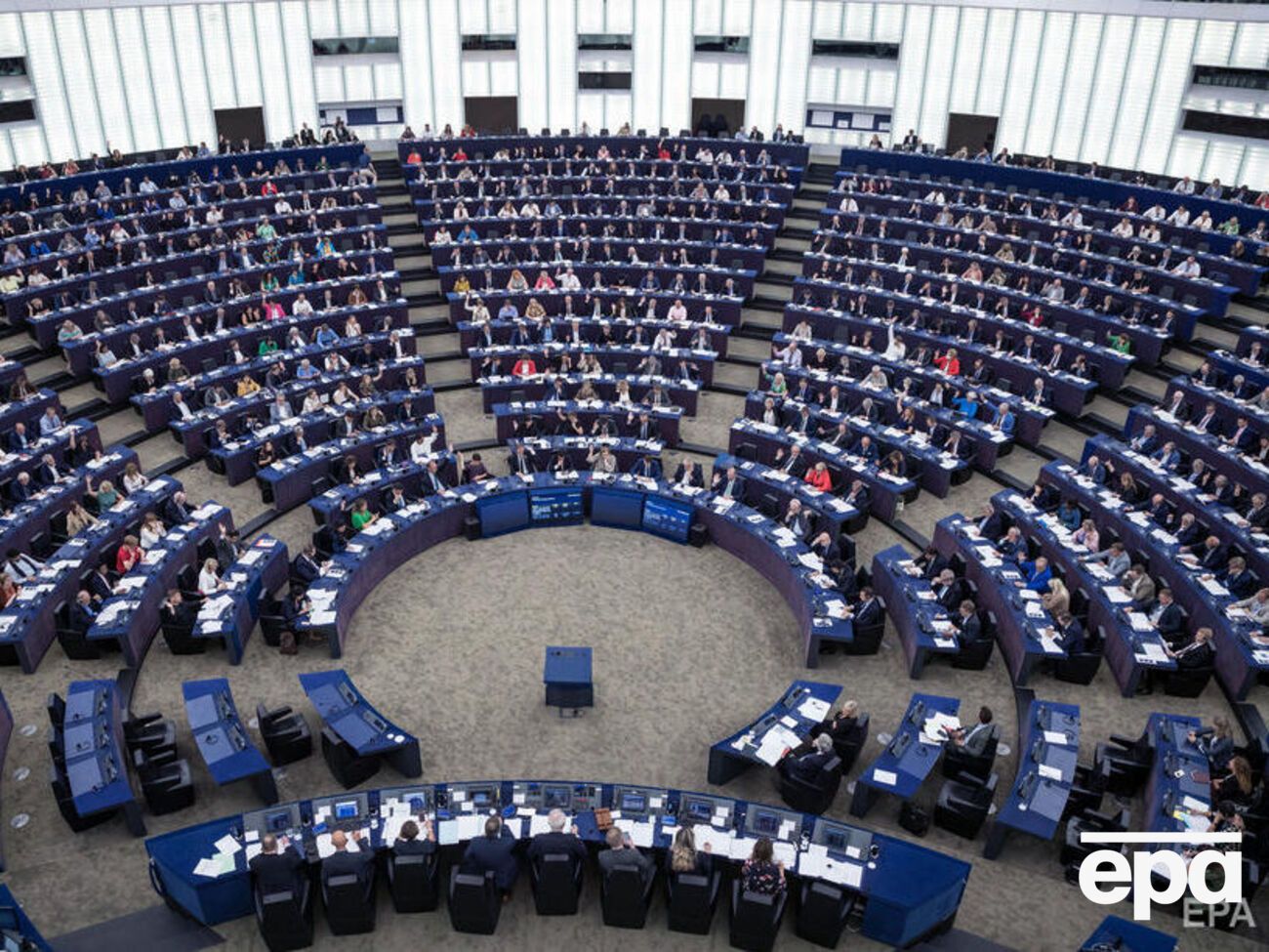 Европарламент принял резолюцию о депортации мирных жителей Украины и насильственном усыновлении украинских детей в России