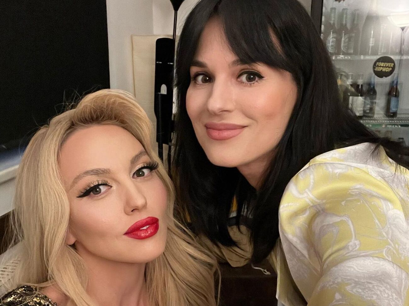 Первый выпуск шоу "Взрослые девочки" с участием Поляковой и Ефросининой вышел в сентябре минувшего года