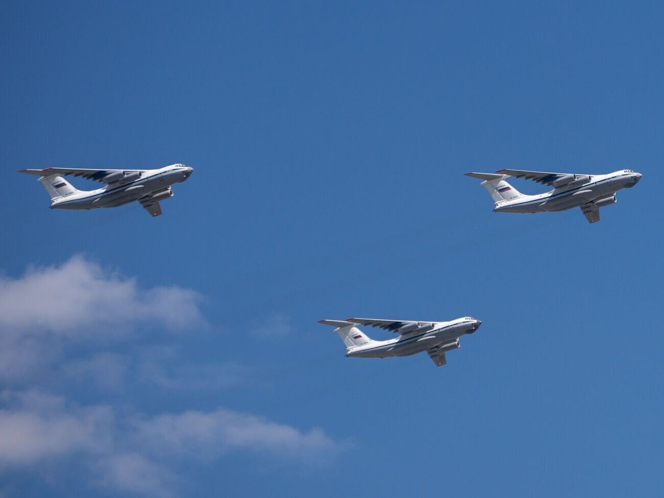 Россия у границ с Украиной сконцентрировала 430 самолетов