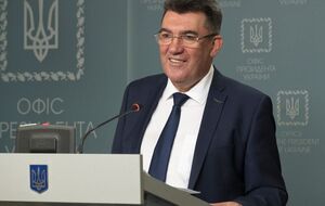 Данилов подтвердил, что часть окружающих Путина высокопоставленных чиновников РФ злоупотребляет алкоголем