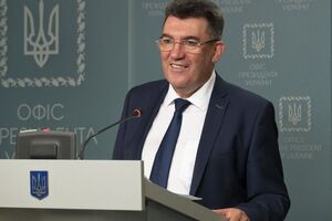 Данилов подтвердил, что часть окружающих Путина высокопоставленных чиновников РФ злоупотребляет алкоголем