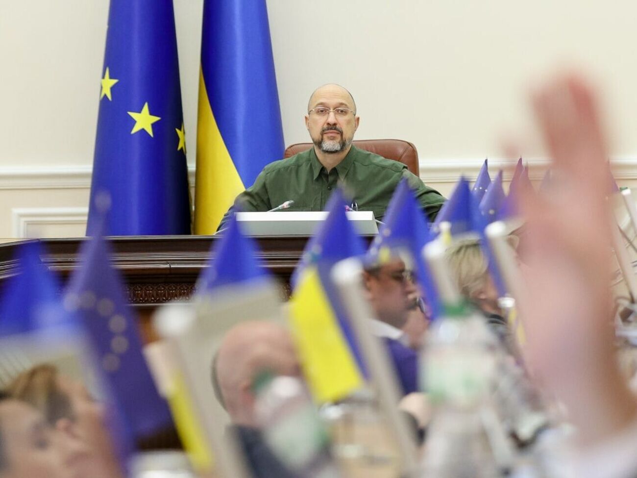 Ипотека под 3% годовых будет предоставляться украинским военнослужащим, правоохранителям, педагогам, медикам и ученым, отметил Шмыгаль