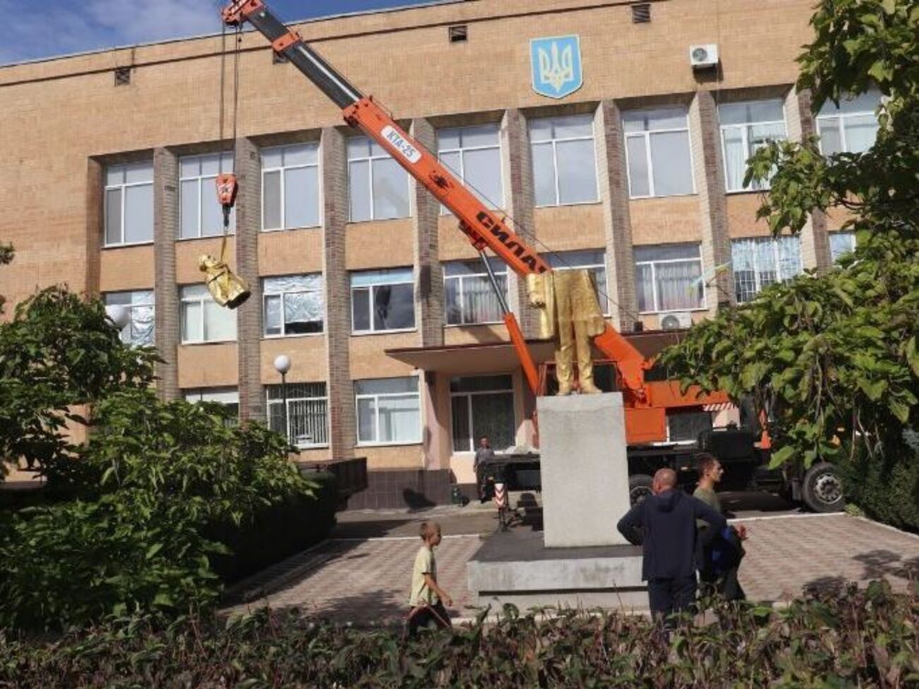 Памятник намерены перенести "в музей"