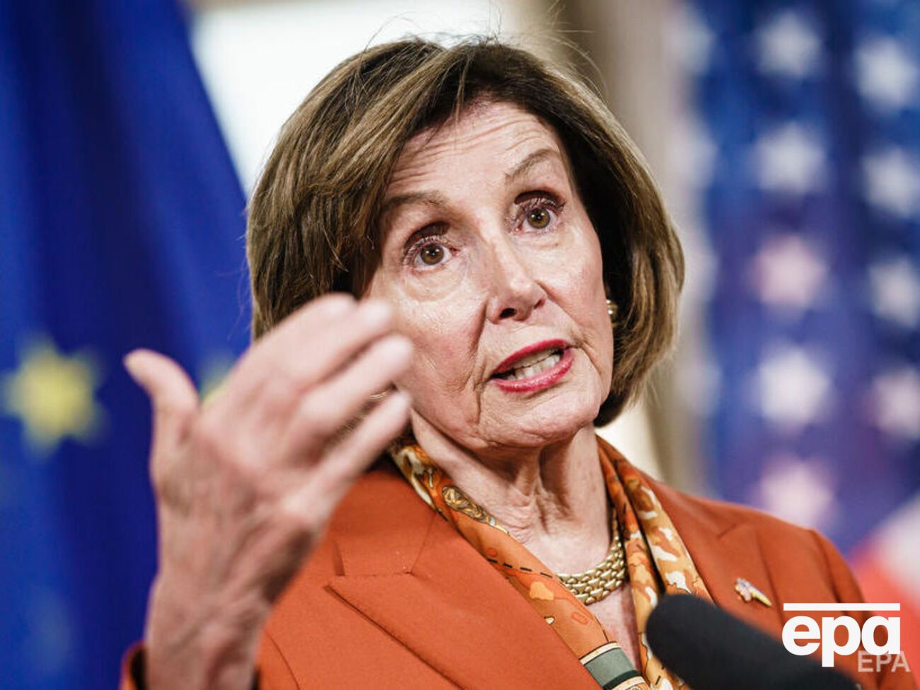 Візит делегації Конгресу до Вірменії є потужним символом чіткої прихильності США до мирної, успішної та демократичної Вірменії, зазначила Пелосі перед поїздкою