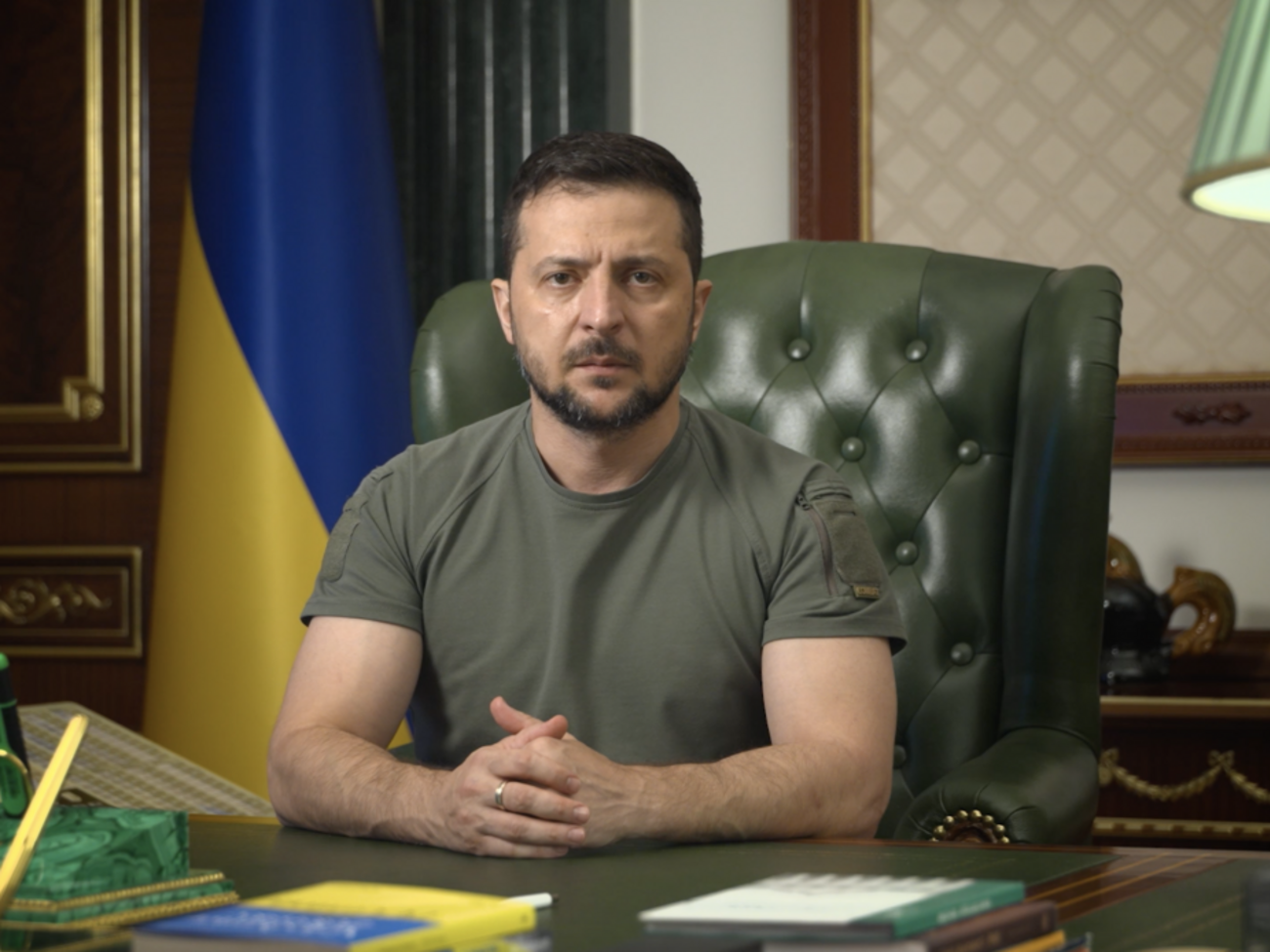 Зеленський: Не може бути діалогу з людьми, які погрожують ядерною зброєю. Потрібно думати, як жити далі світу без таких людей