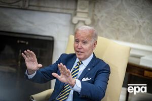 Байден рассказал, что в разговоре с лидером предупредил его о последствиях нарушений санкций, введенных против РФ