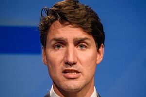 "Массовые захоронения, обнаруженные в Украине, – доказательства военных преступлений России", – заявил премьер-министр Канады Джастин Трюдо