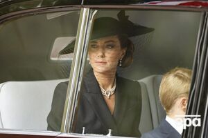 Принцесса Уэльская взяла на церемонию прощания с Елизаветой II своих старших детей