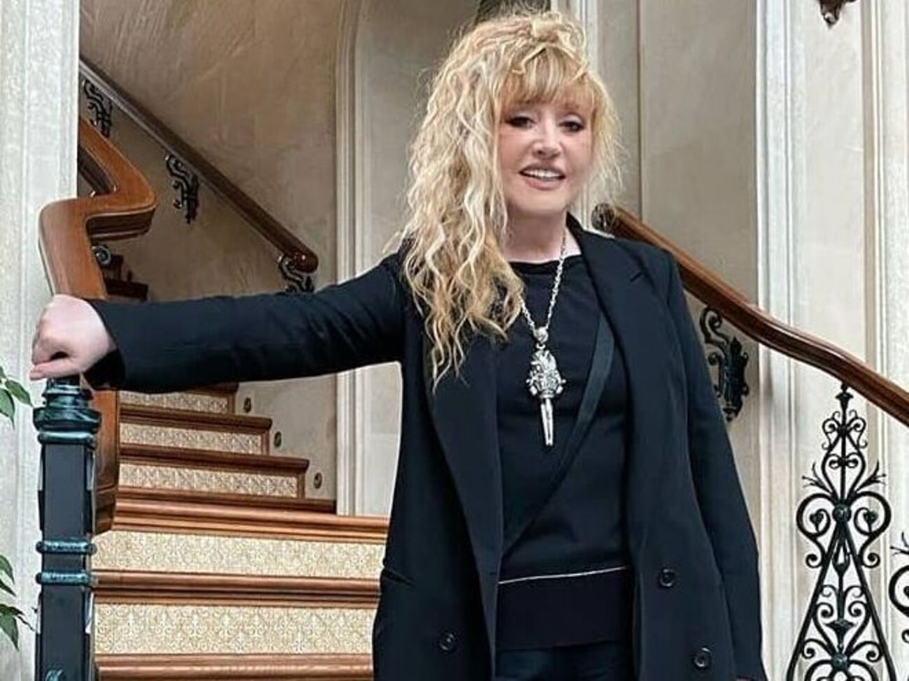 Пост Пугачевой о внесении ее в список "иноагентов" вызвал резонанс в сети