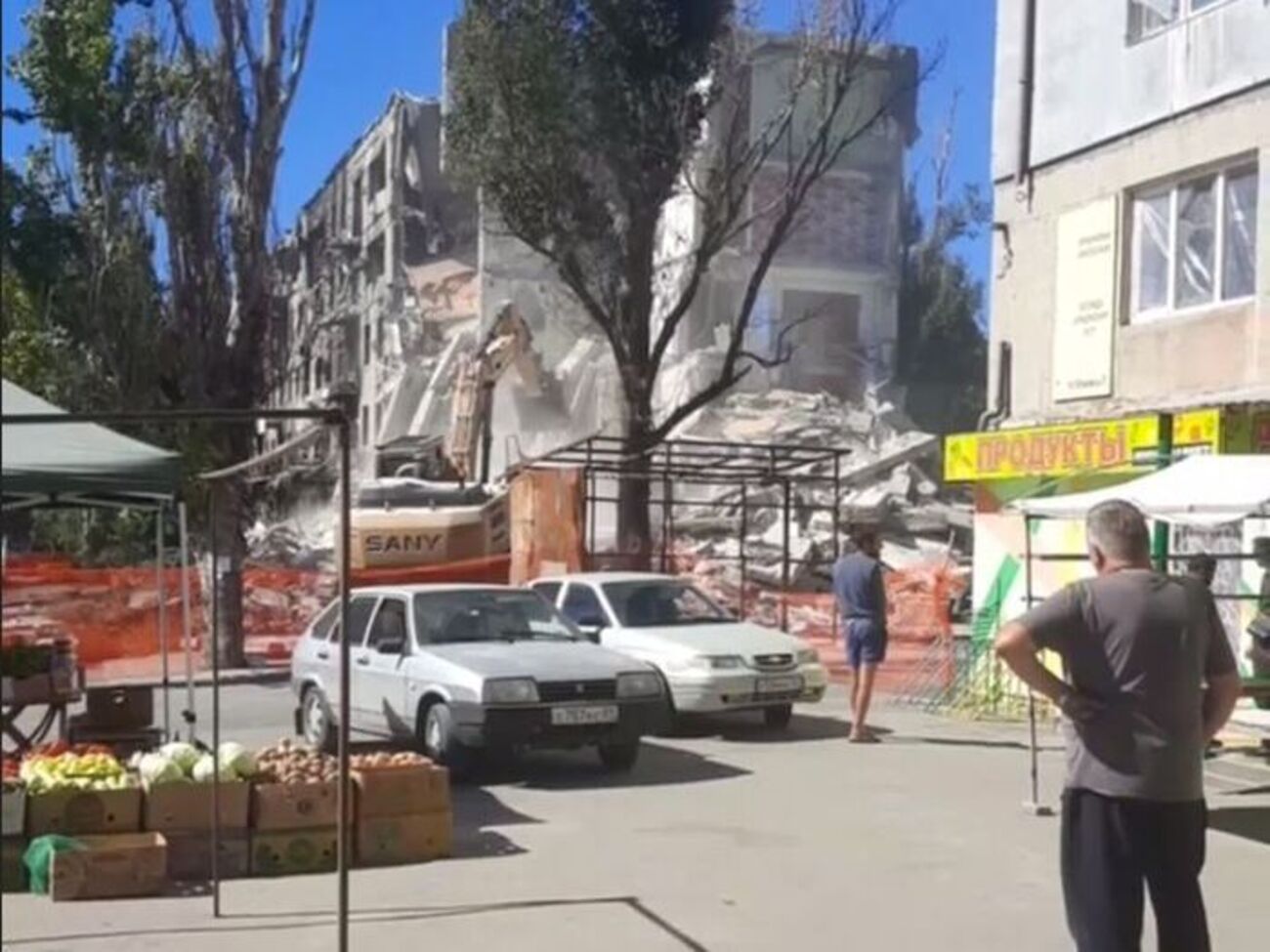 Дедалі більше маріупольців залишається без житла