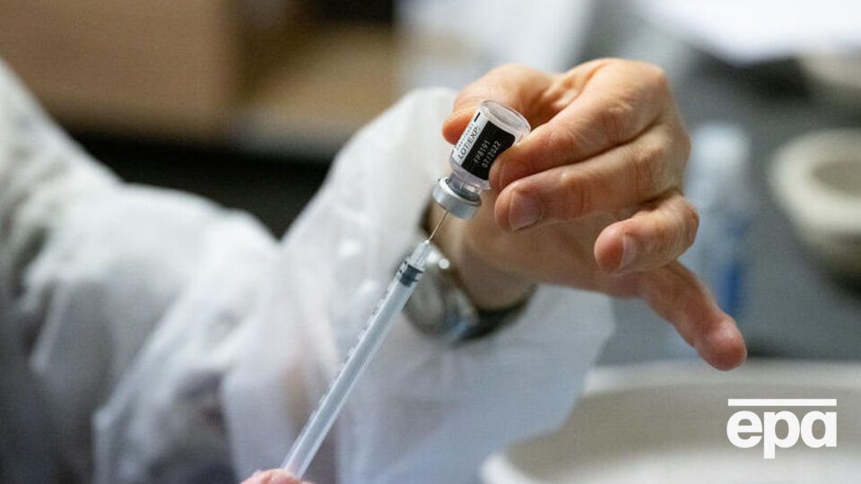 В Україні 19 вересня дозволили другу бустерну дозу вакцини проти COVID-19
