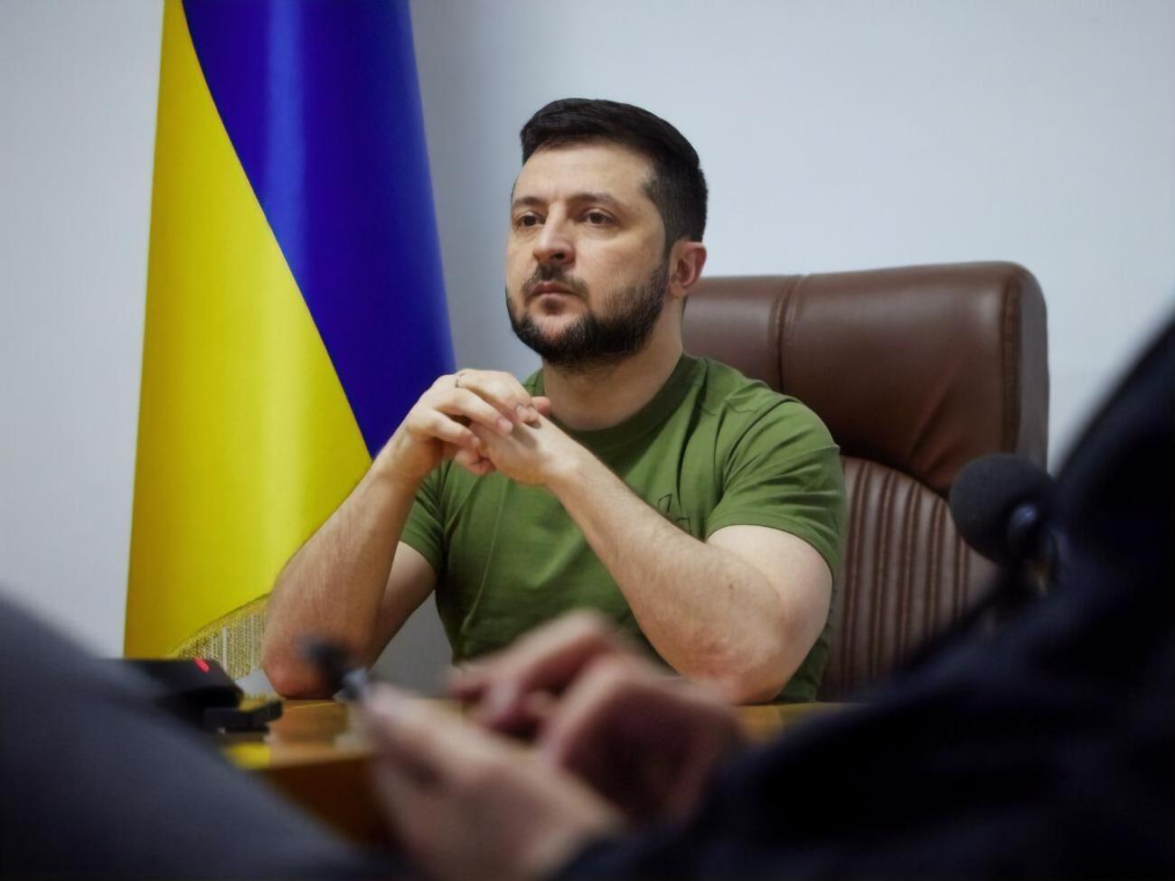 Зеленский аннулировал указы о создании и работе украинской делегации в ТКГ