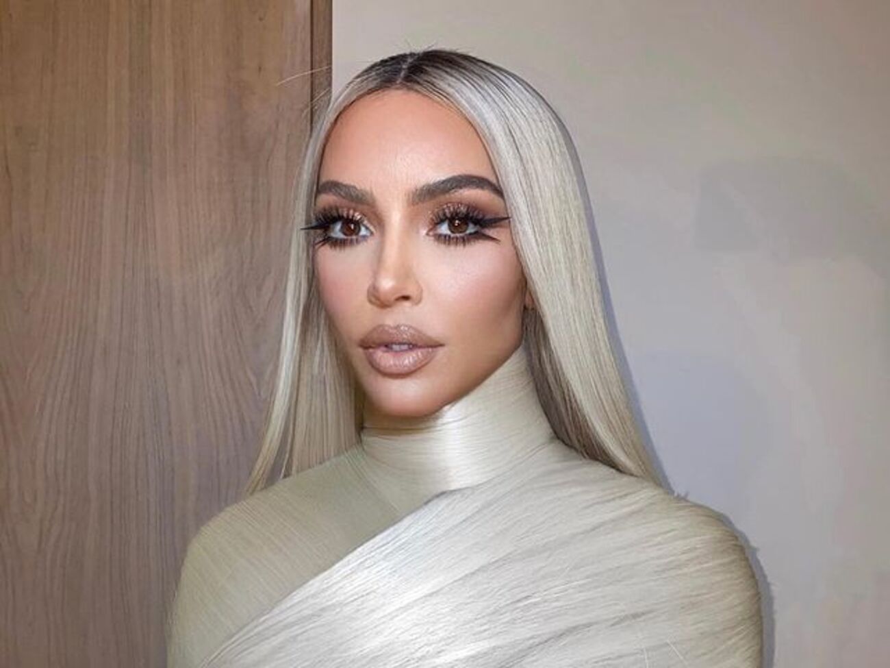 Кардашян: Баленси Барби