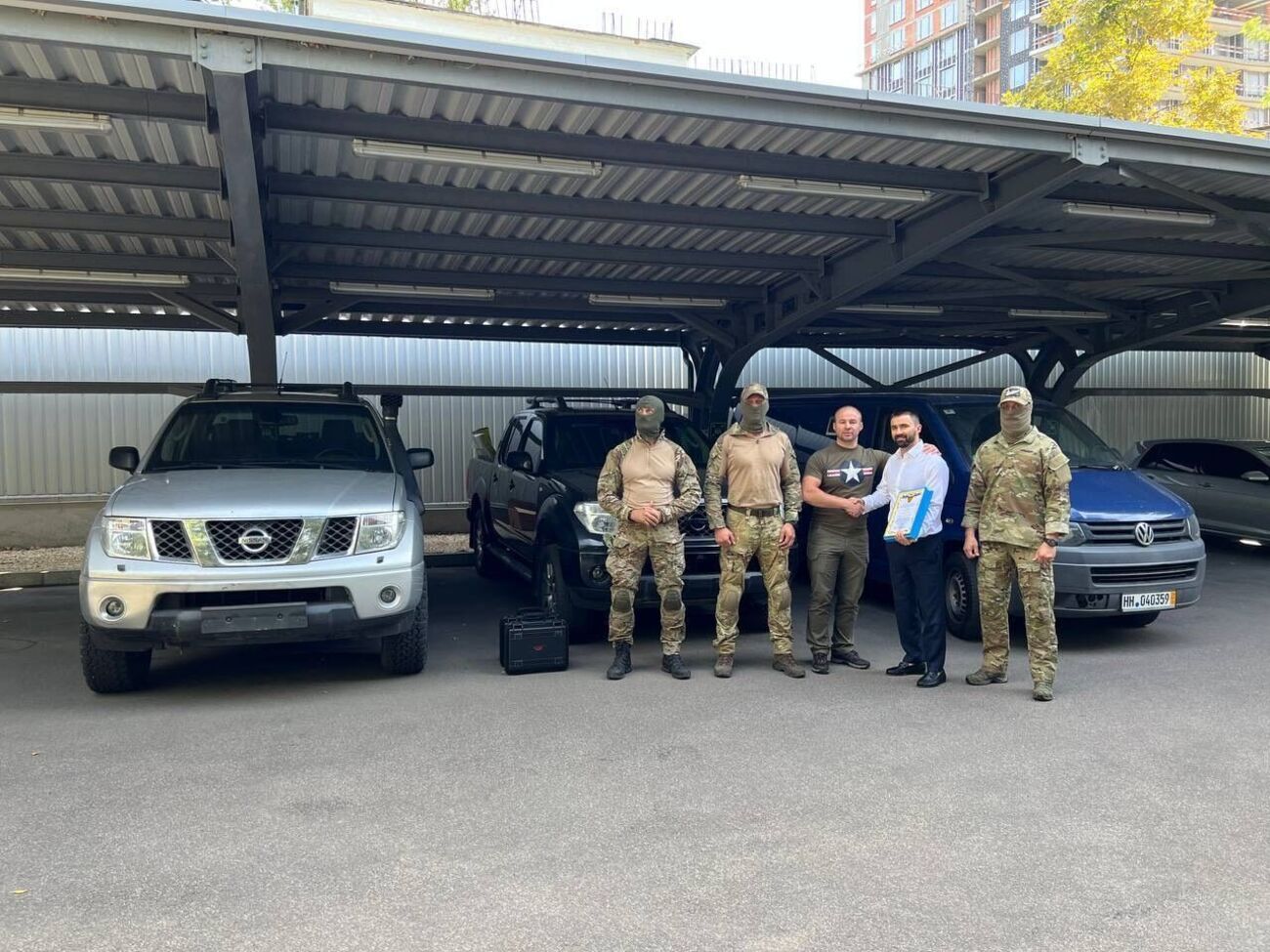 "Метинвест" передает современную амуницию для ВСУ, теробороны, Нацгвардии, Нацполиции, Главного управления разведки и других силовых подразделений