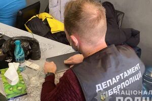 Українські кіберполіцейські викрили злочинну групу, яка діяла три роки
