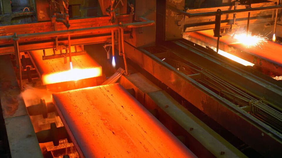 Открытие портов для экспорта металла даст Украине более $1 млрд ежемесячно, заявляли в Федерации металлургов Украины