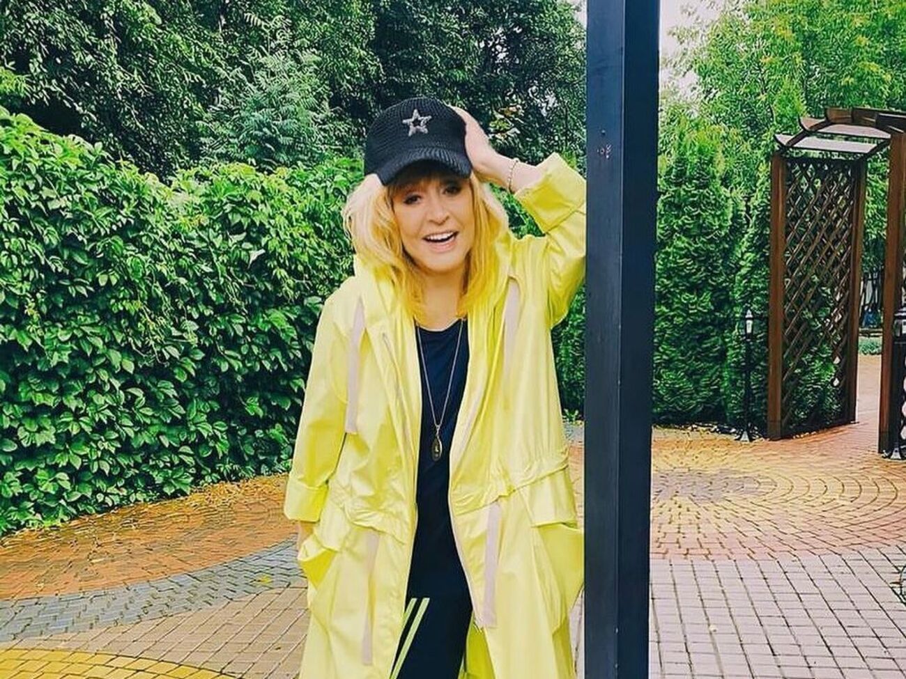 Пугачева вернулась в РФ в августе