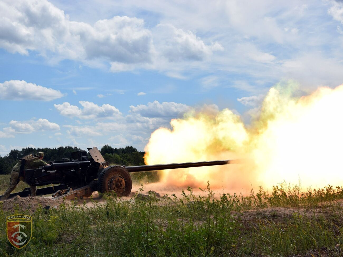 Ракетні війська й артилерія завдали вогневого ураження по 16 об'єктах росіян