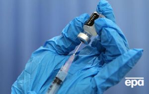 Украина сейчас не покупает вакцины от COVID-19