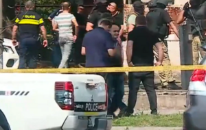 В Кутаиси грабитель захватил заложников