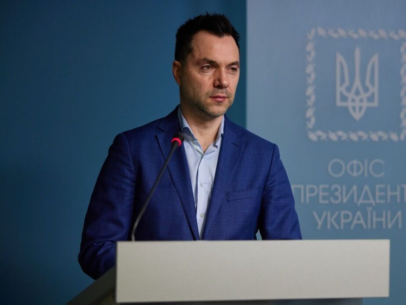 Арестович заявил, что Украина будет воевать, несмотря на российские "референдумы", только станет еще злее