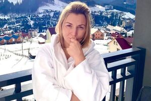 Білоконь народилася і живе у Полтаві