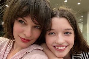 Окрім Еви, Йовович виховує ще двох дочок