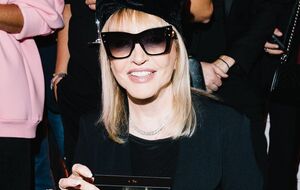 Пугачова сказала, что хоче припинення загибелі "наших хлопців" за ілюзорні цілі