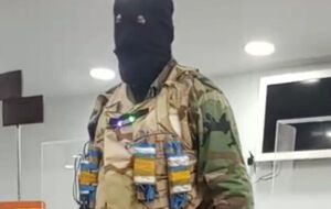 Мужчина, захвативший заложников в Кутаиси, оказал сопротивление при задержании