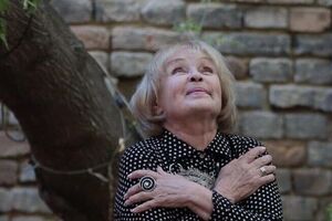 Роговцева снялась в новом клипе Kozak System