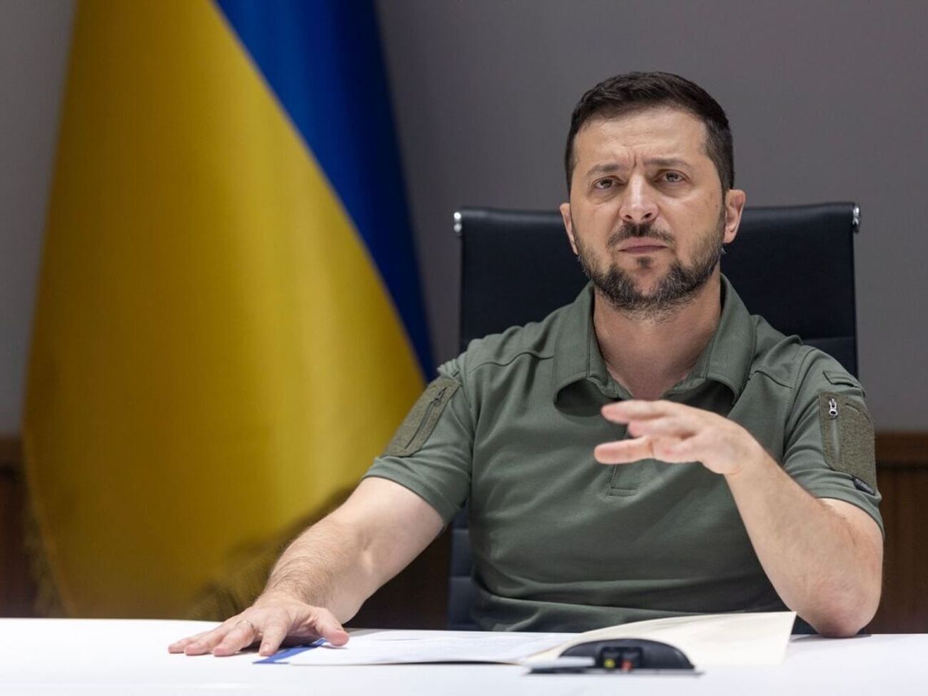 Зеленский заявил, что мир не должен вестись на ядерные угрозы Путина