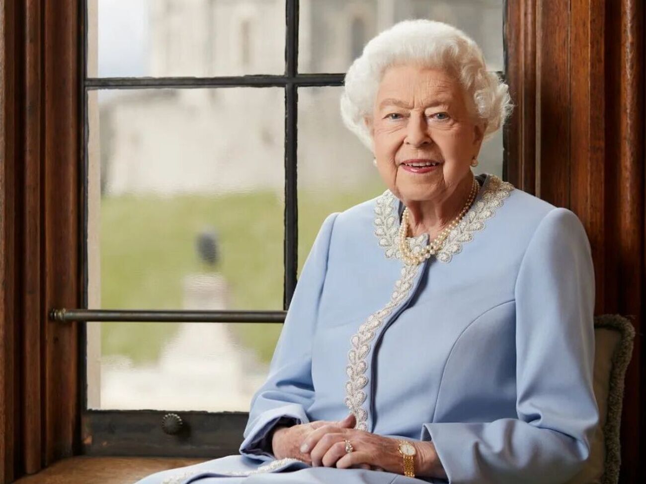 В Днепре увековечили память Елизаветы II, назвав улицу в честь умершей королевы Великобритании