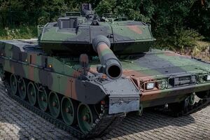 Німеччина відмовляє Україні в постачанні бойових танків Leopard, бо такої техніки не передавали інші країни