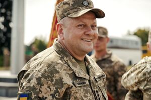 Залужный: Полномасштабное наступление РФ не испугало нас. Более того, мы объединились и достойно встретили врага