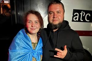 В соцсетях публикуют снимки освобожденных украинцев, среди них – парамедик Пташка