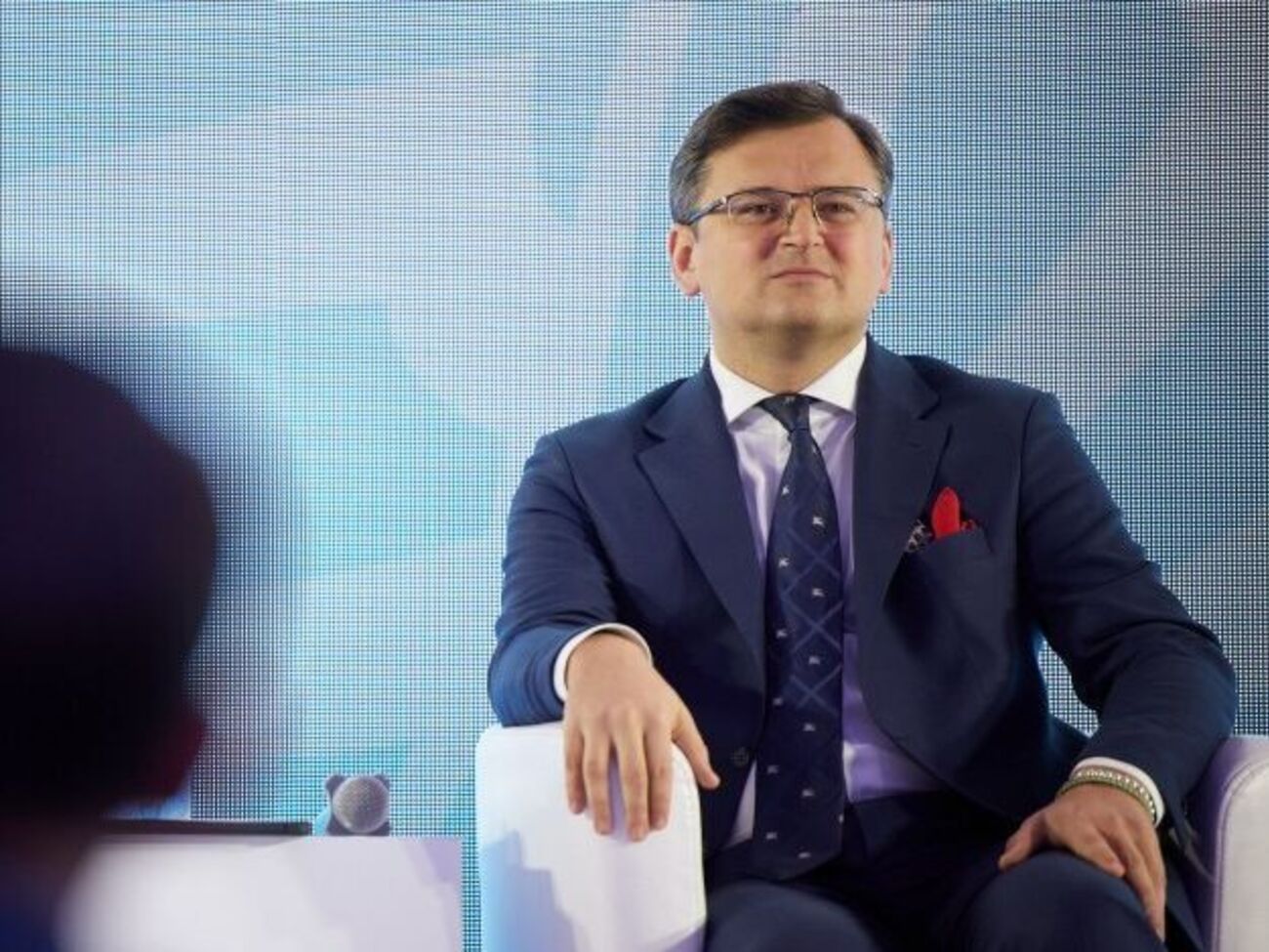 Кулеба заговорил о необходимости новых санкций против России после угроз Путина