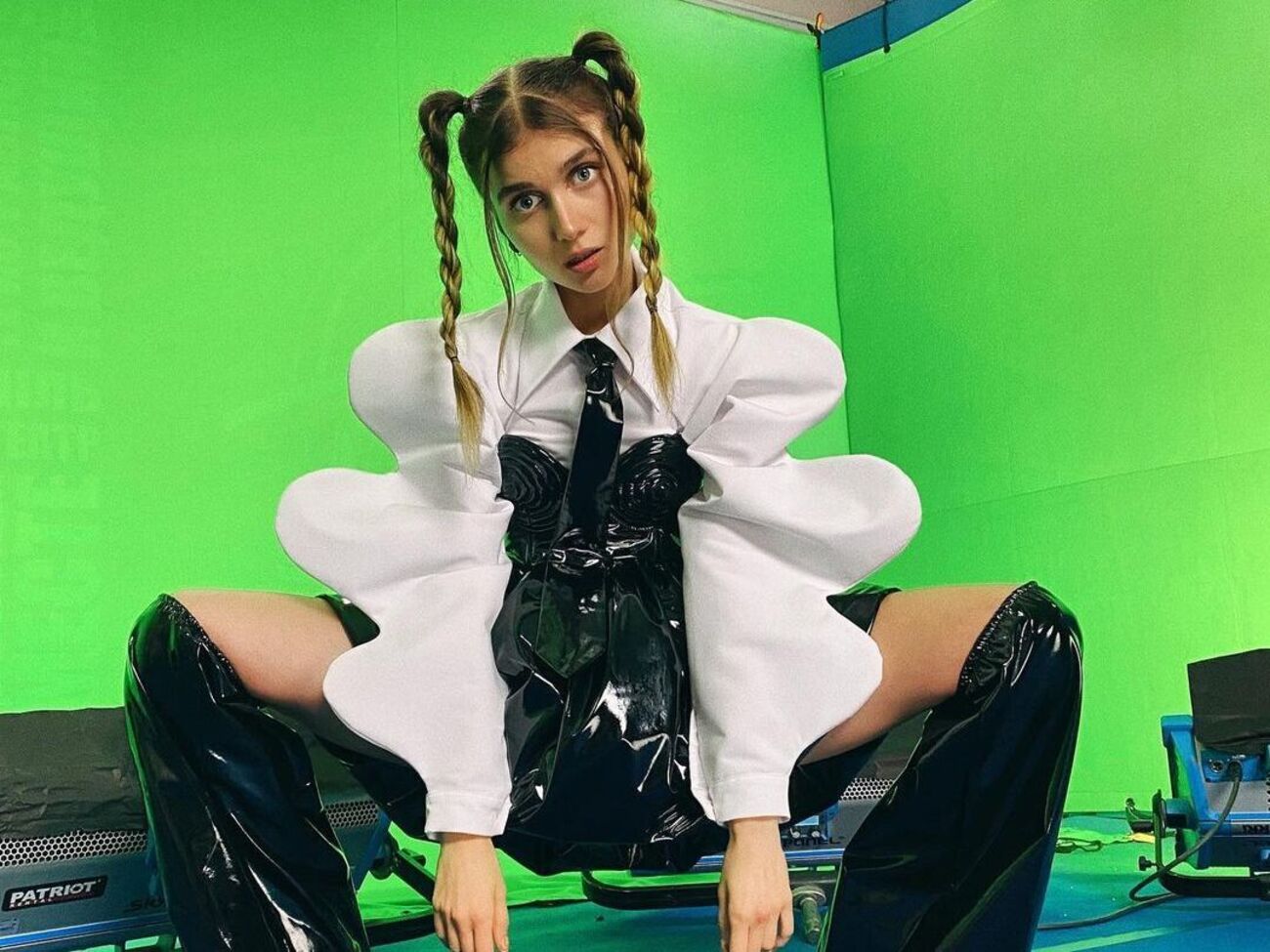 В сентябре стало известно, что Jerry Heil прекратила работу с Secret Service