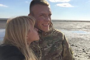 Прокопенко в мае попал в плен. Его жена вместе с членами семей защитников "Азовстали" все это время занималась организацией процесса освобождения мужа и других защитников