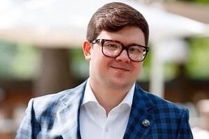 Малеваный отстранен от работы из-за информации о наличии у него российского паспорта