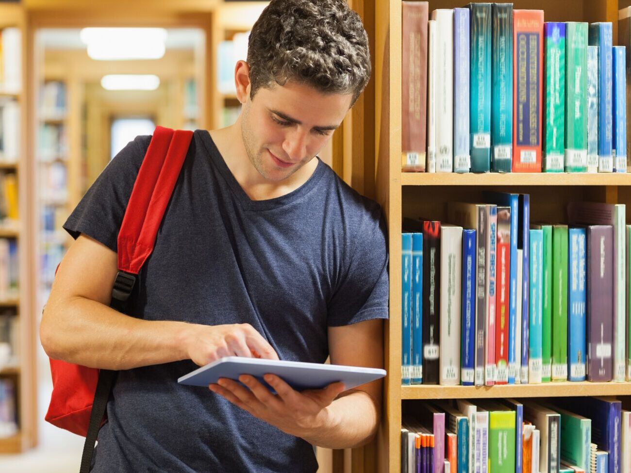 Выезд мужчин-студентов на учебу за границу запрещен