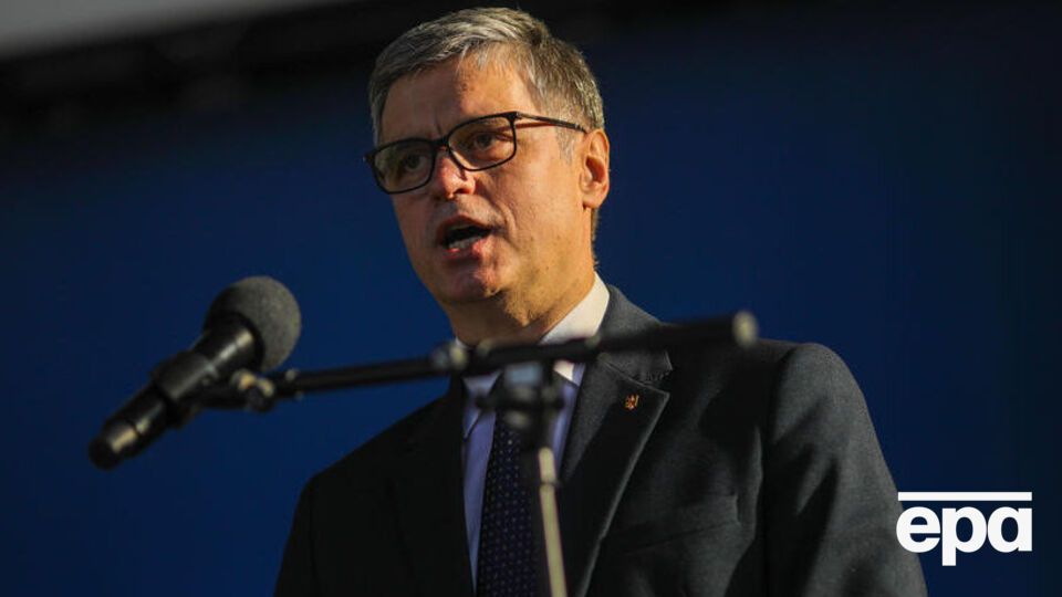 Вадим Пристайко зазначив, що президент Росії намагається знайти "чарівну паличку", яка дасть йому можливість вибратися з ситуації, яка склалася
