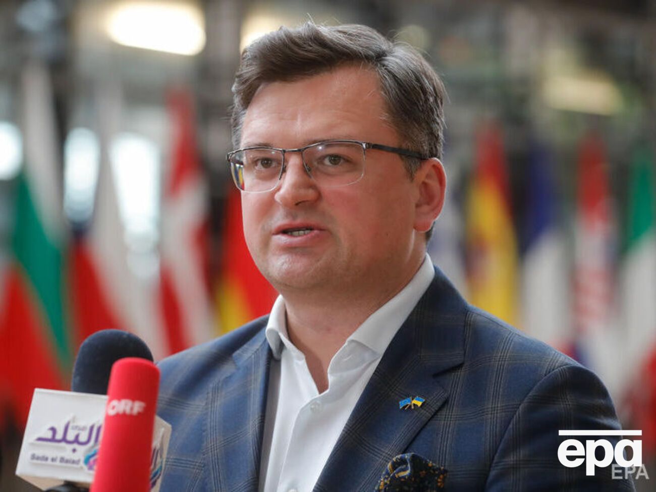 Кулеба: 24 февраля десятки тысяч украинцев вернулись из-за границы защищать свою страну