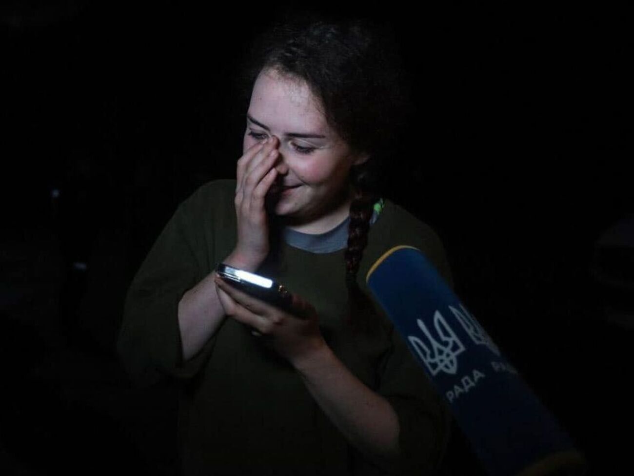 Пташка стала известной весной этого года, когда в соцсетях появилось видео с ее участием, снятое в подвалах "Азовстали"