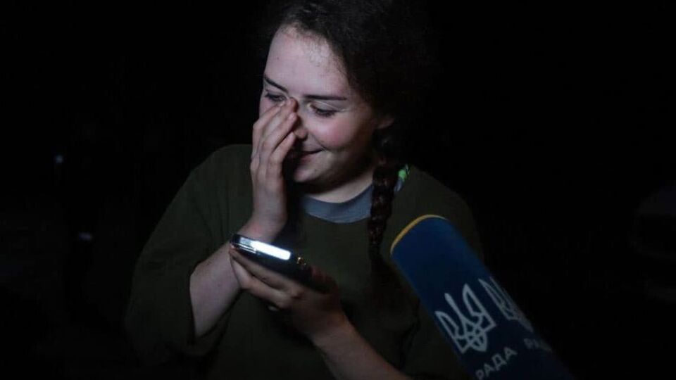 Пташка стала известной весной этого года, когда в соцсетях появилось видео с ее участием, снятое в подвалах "Азовстали"