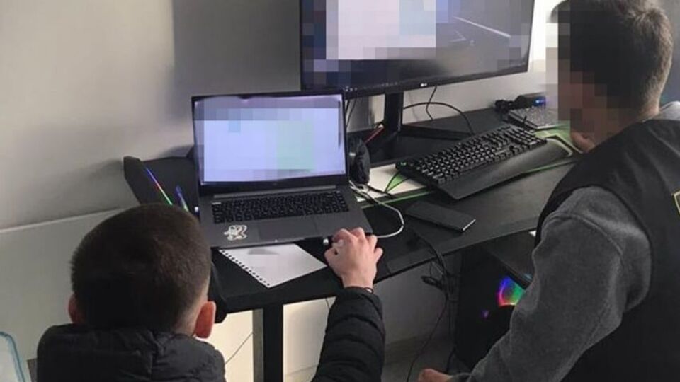 СБУ викрила хакерів, які продавали акаунти українців