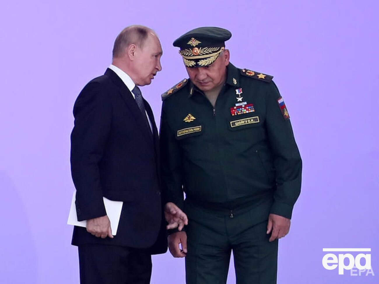 Невзлін назвав Шойгу (на фото праворуч) "абсолютно безглуздою людиною"