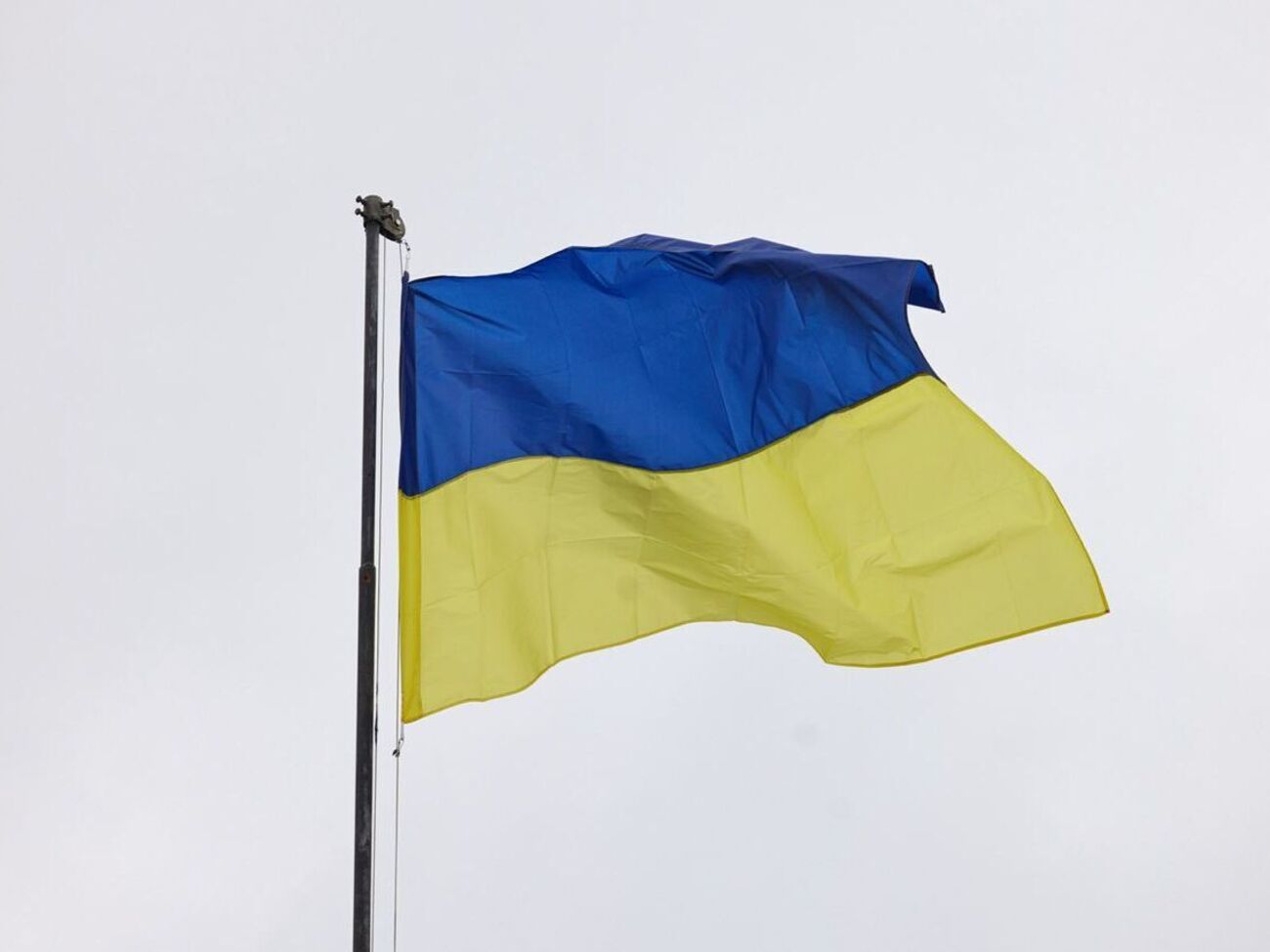 По словам Зеленского, украинский флаг с начала сентября вернули в 400 городов и сел