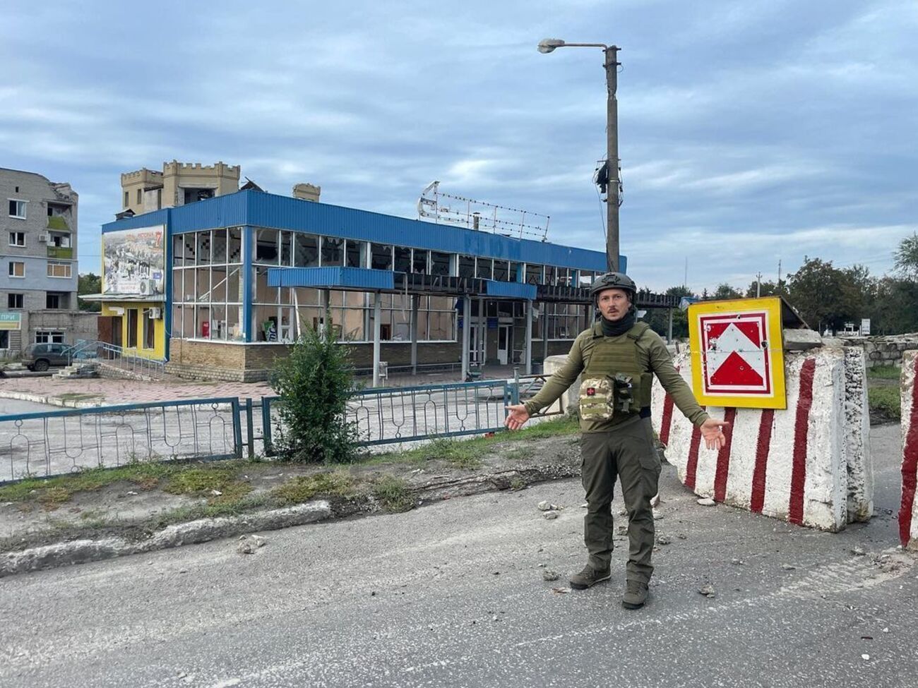 Педан:&nbsp;Оккупанты бросали технику, оружие, боекомплекты и взамен забирали бытовую технику. Пытались тащить с собой все, что могли