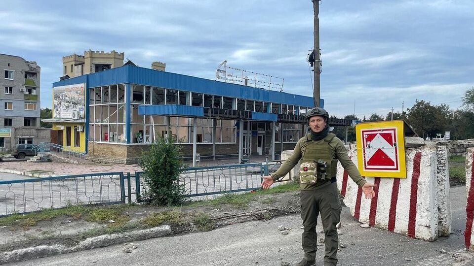 Педан: Окупанти кидали техніку, зброю, боєкомплекти й взамін забирали побутову техніку. Намагалися тягнути із собою все, що могли