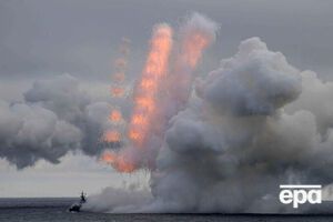 В Черном море маневрируют 15 российских кораблей и катеров